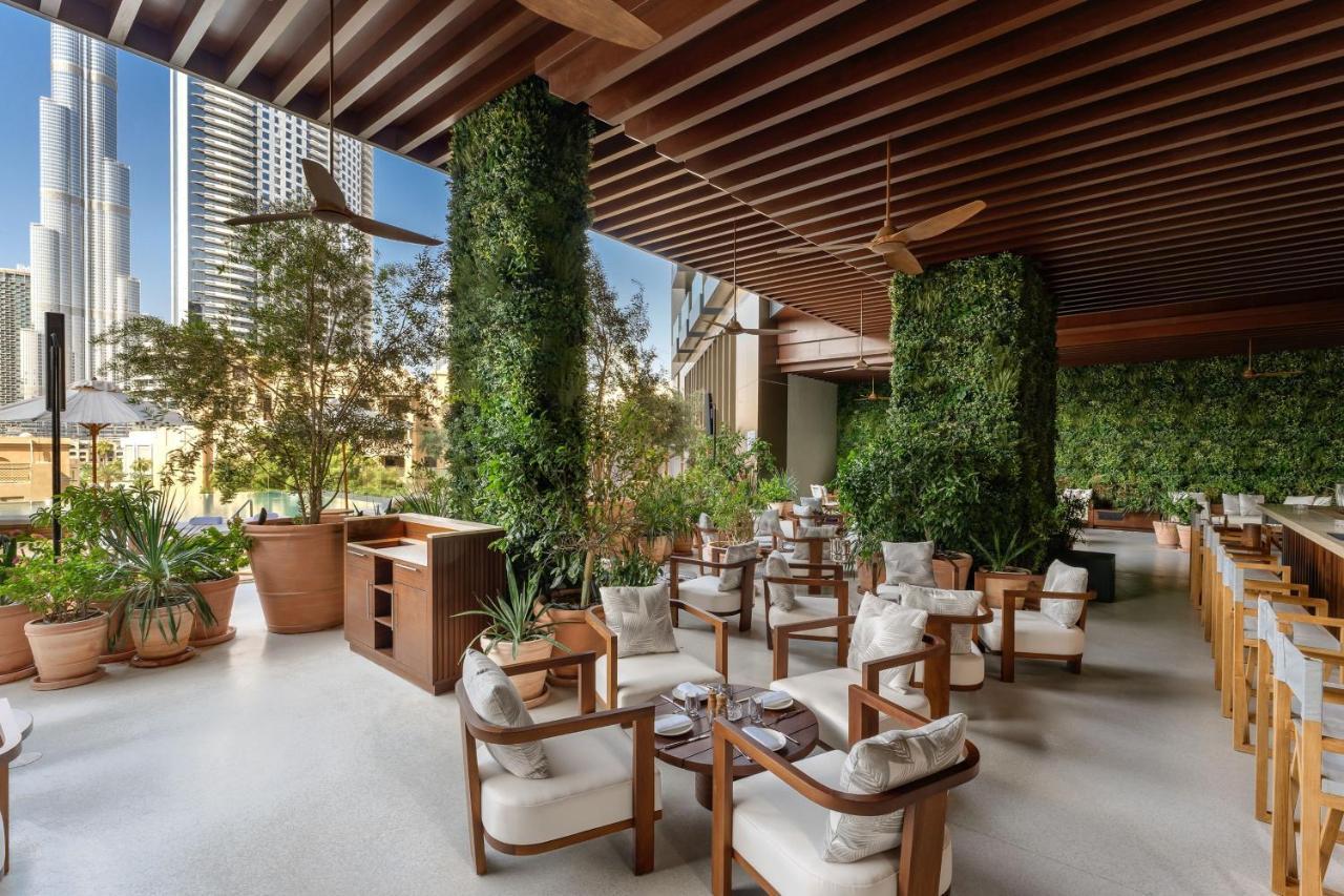 The Dubai Edition المظهر الخارجي الصورة The Terrace at the Four Seasons Hotel