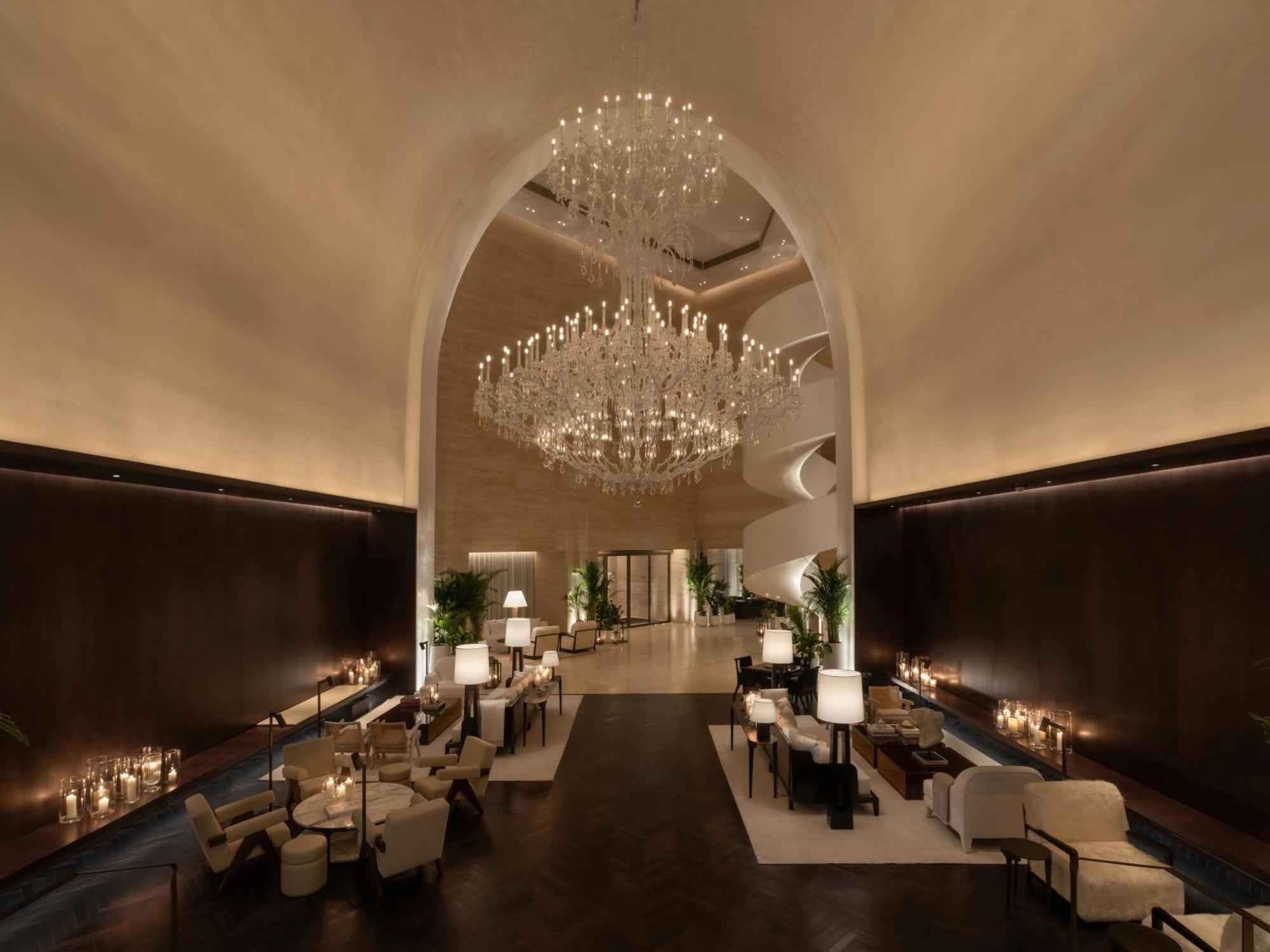 The Dubai Edition المظهر الخارجي الصورة The lobby of the Ritz-Carlton, Dubai